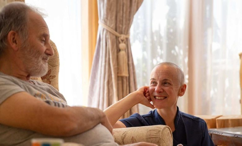 How Do I Become a Hospice Volunteer? Our 5-Step Guide